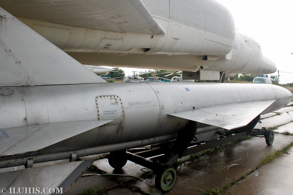 Ракета Х-22 в киевском музее авиации