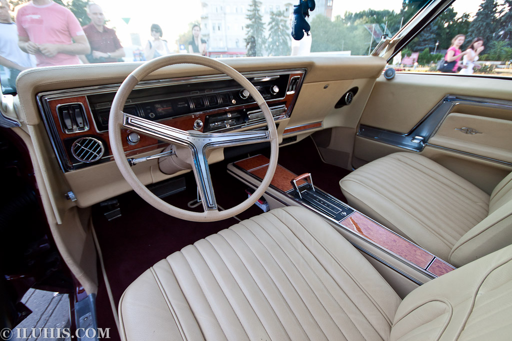 Buick Riviera 1968. Автопробег "100 лет в дороге". Днепропетровск